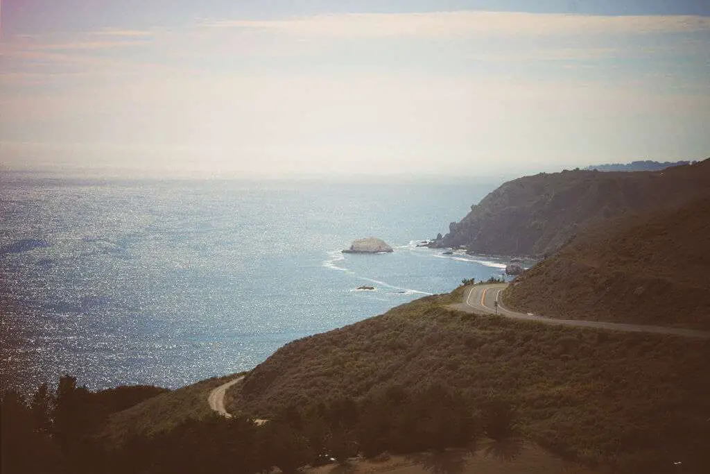 Pacific Coast Highway view that also shows the ocean