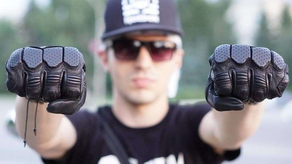 How Motorcycle Gloves Should Fit A Comprehensive Guide