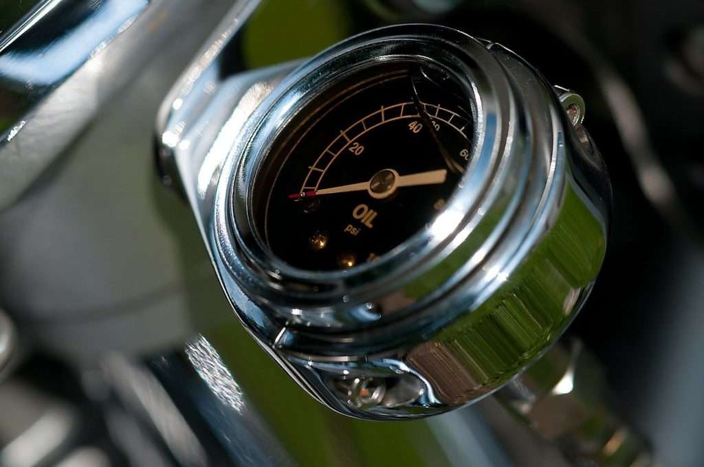 Motorcycle oil temperature gauge