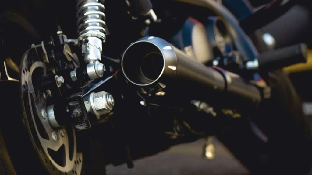 is-motorcycle-exhaust-popping-bad-the-facts-explained